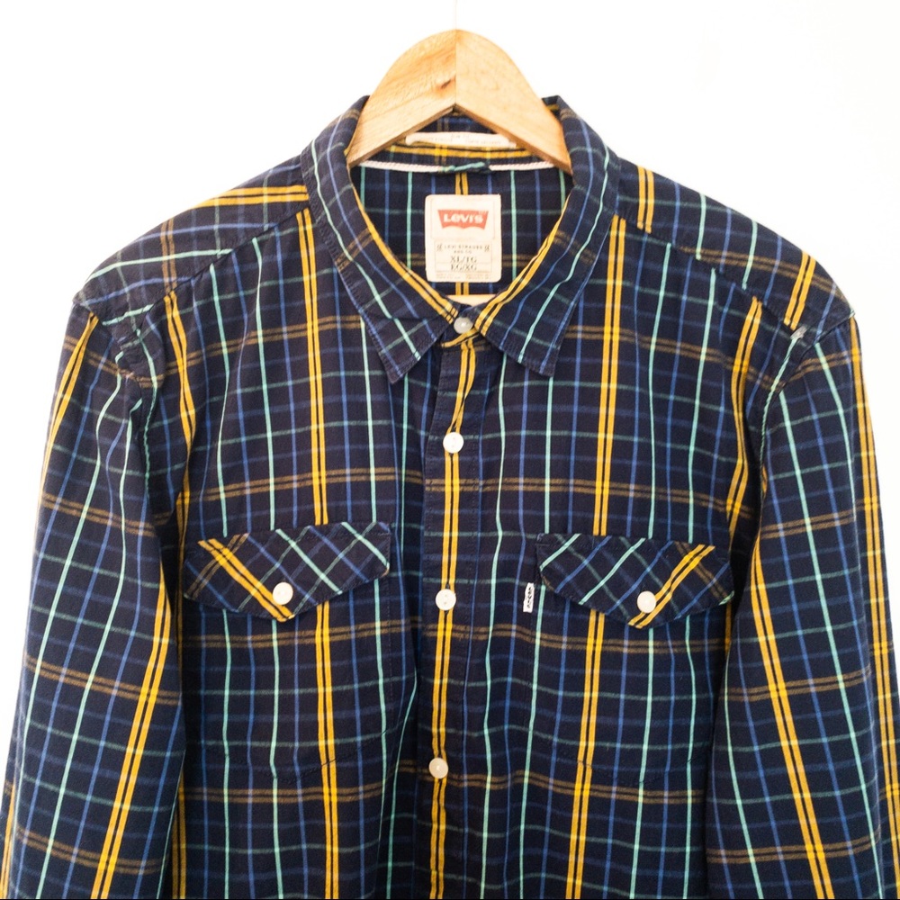 Levi’s Men Size XL Shirt Slim Fit Plaid